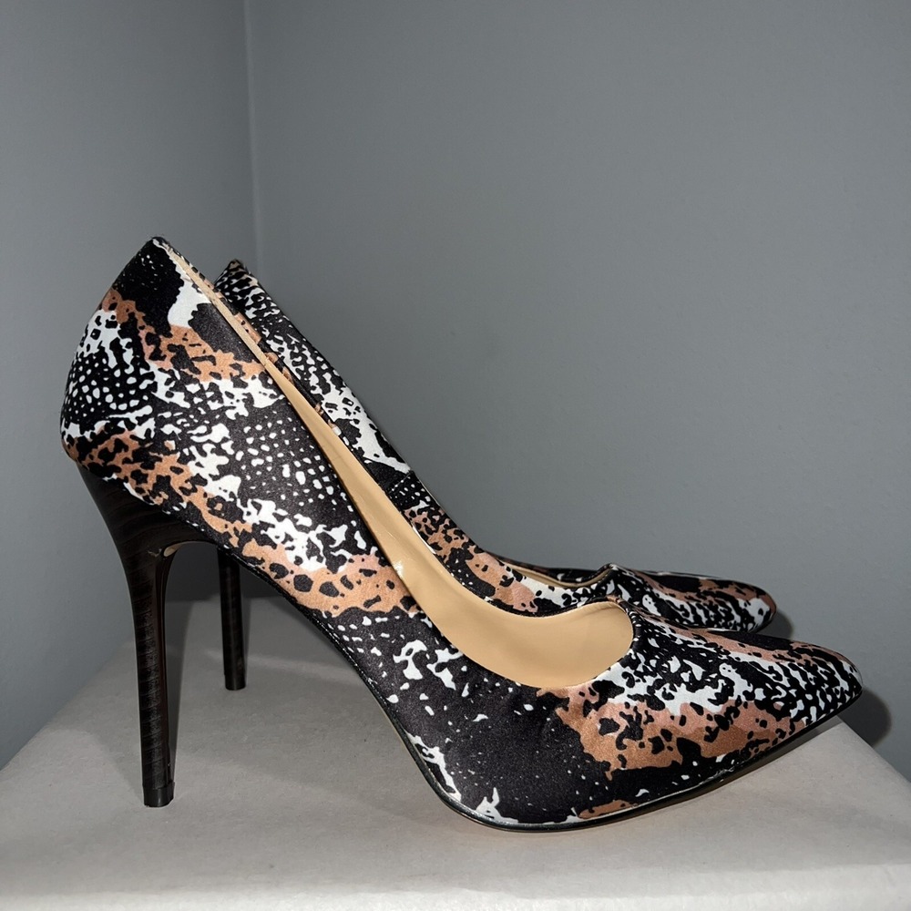 New York & Co. Eva Mendes Heels Womens Shoes Size 8 Pumps Snake Print Pointed